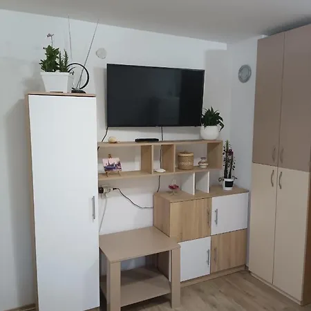 M&v House Apartment *