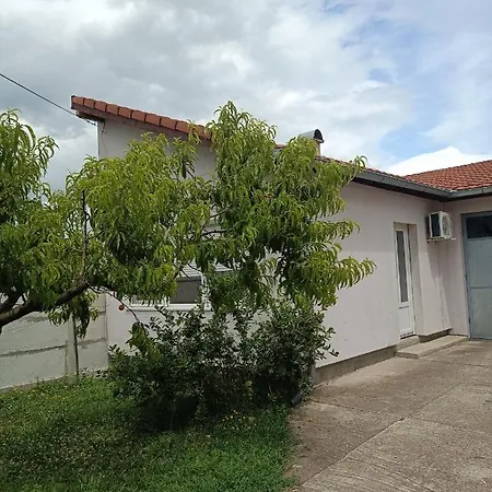 Apartment M&v House